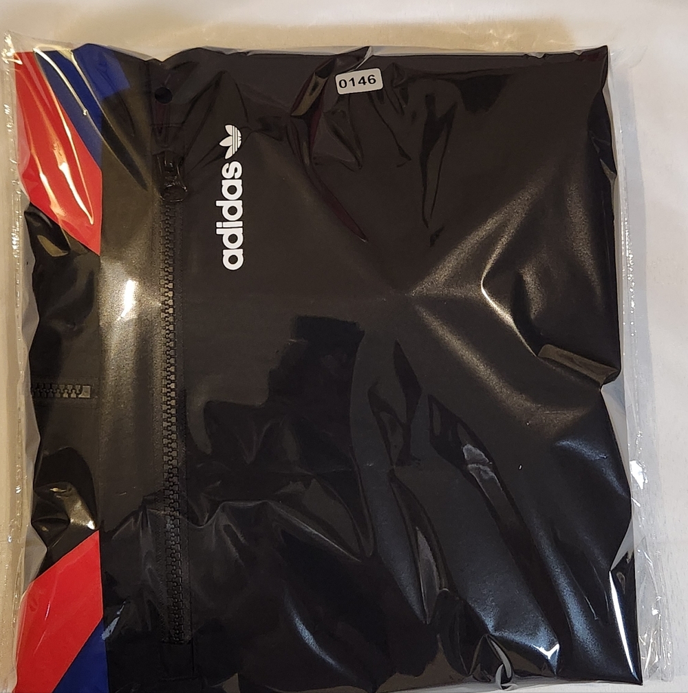 Adidas Black Windbreaker with Red and Blue Stripes Size S - Picture 6 of 6